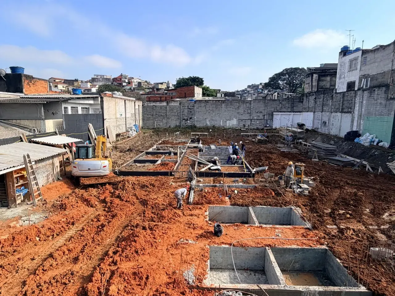 Foto da obra, fundações — Livus Cupecê